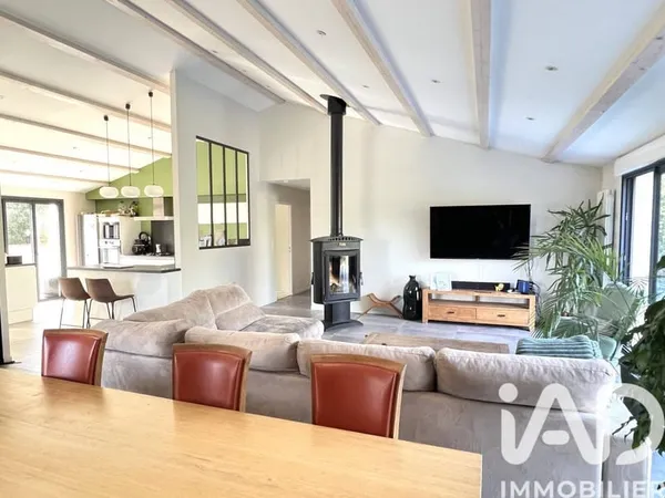 Maison 7 pièces 183 m²