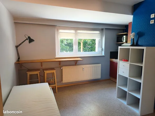 Studio meublé - 450 CC - Eau + Électricité + Chauffage inclus