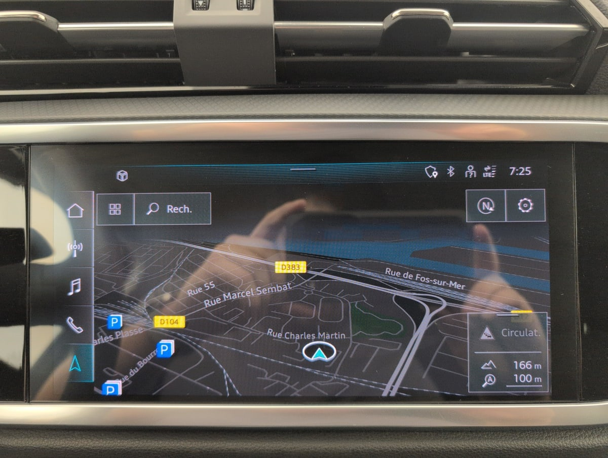 Audi Q3 Sportback — photo 17