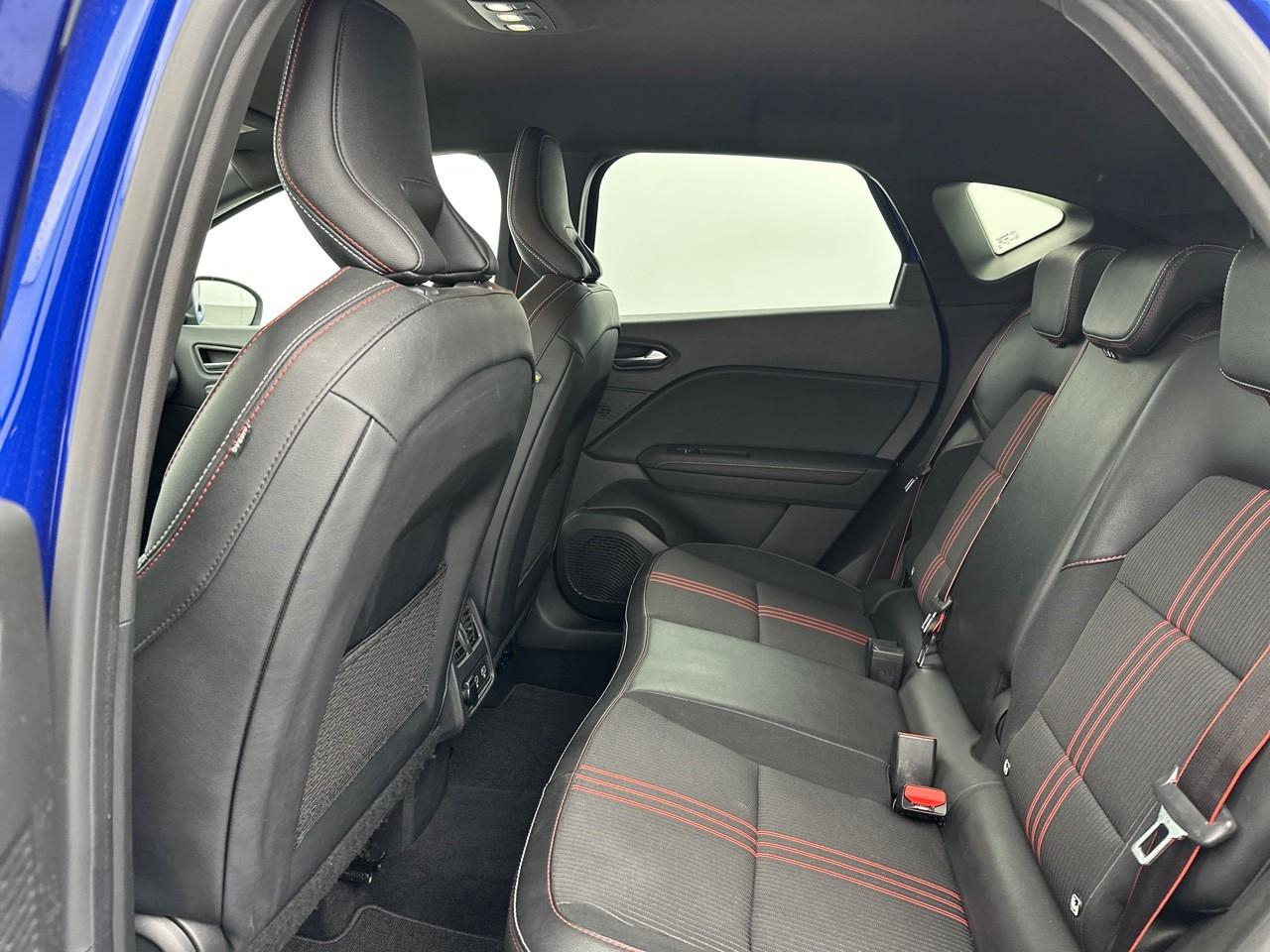 Renault Captur tce 160 edc - 21b r.s. line — photo 12