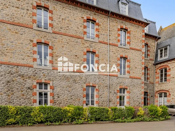 Joli deux pièces à vendre avec locataire en place