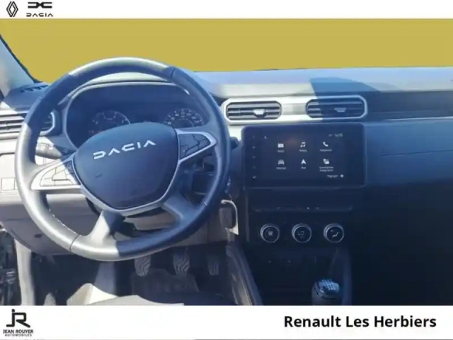 Dacia Duster 1.5 blue dci 115ch journey + 4x2 — photo 5