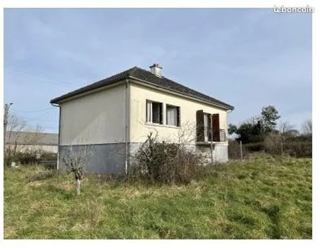 Maison - 4 pièces- 74 m²_ Terrain - 1513 m²