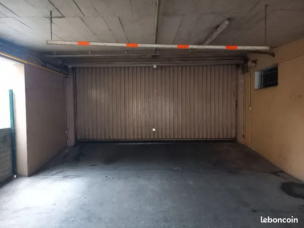 Garage à louer Annemasse centre