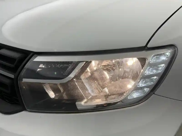 Dacia Sandero sce 75 — photo 52