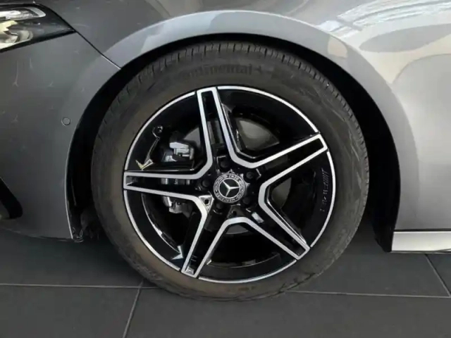 Mercedes Classe A 200 d amg line — photo 29