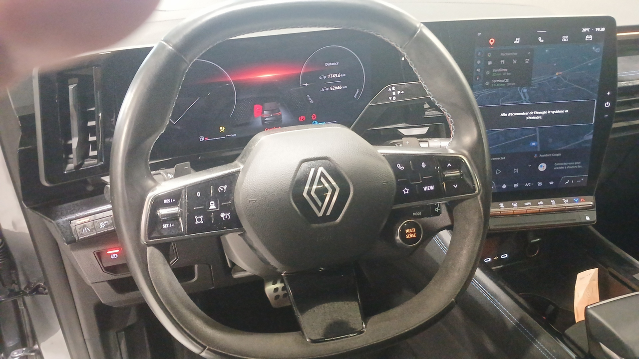 Renault Espace E-Tech hybrid 200 — photo 9