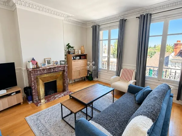 Fontainebleau - Centre / Appartement 2 chambres avec jardin
