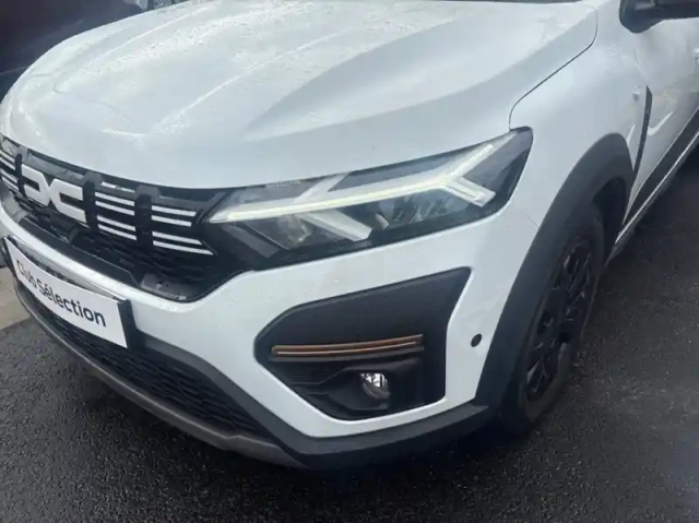Dacia Jogger 1.0 tce 110ch extreme 7 places -24 — photo 30