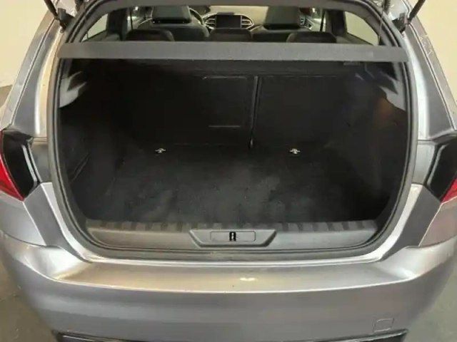 Peugeot 308 1.6 bluehdi 120 gt line eat6 toit pano / led / gps / camera — photo 12