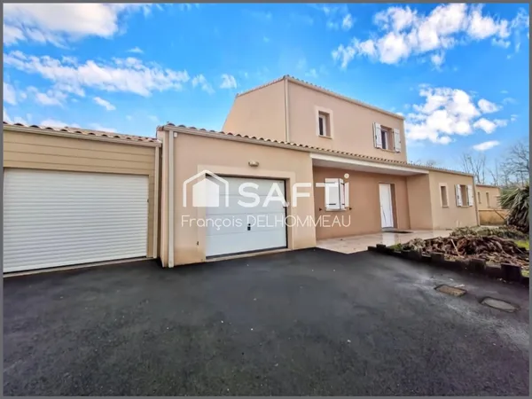 Maison familiale 186m2, 5chambres; 2 garages, pergola bio climatique, panneaux photovoltaïques