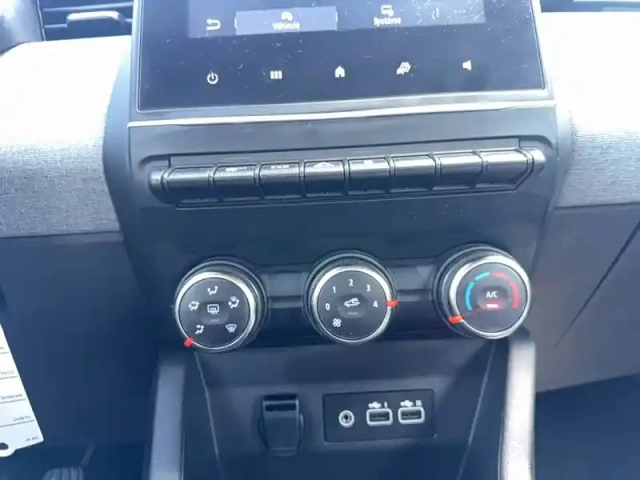 Renault Clio blue dci 100 ch gsr2 — photo 23