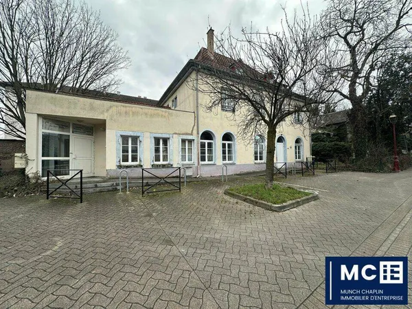 Bureaux 330 m²