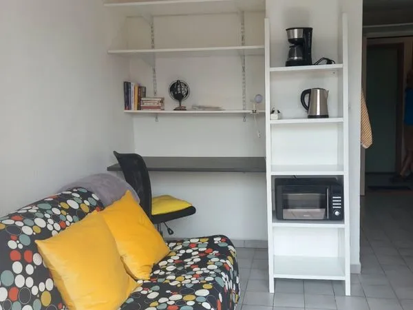 Particulier av 16m2 grenoble/ bajatiere