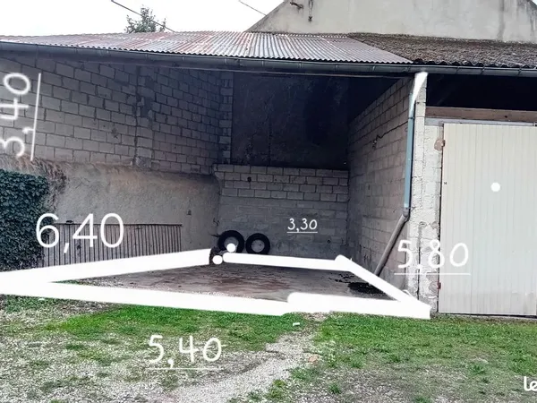 Parking Couver et non Fermé