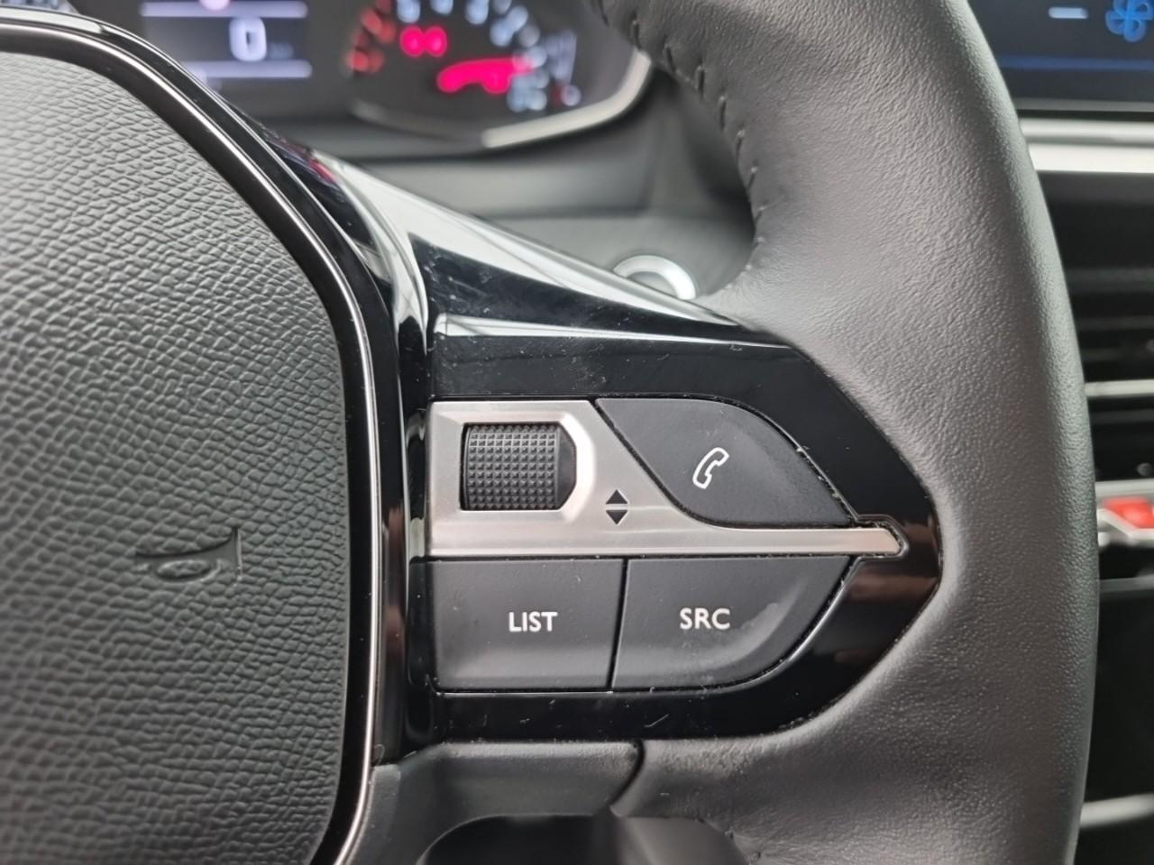 Peugeot 208 puretech 100 s&s bvm6 active — photo 23