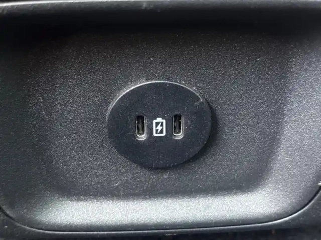 Ford Kuga 2.5 duratec 243ch hybride rechargeable st-line x powershift — photo 30