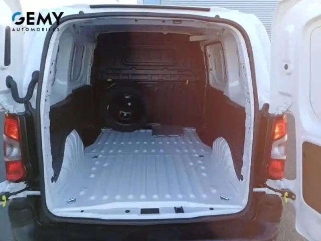 Citroën Berlingo van taille m 1000kg bluehdi 130 s&amp;s eat8 — photo 46