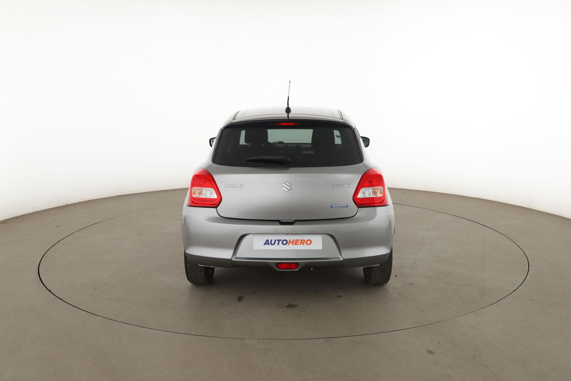 Suzuki Swift 1.2 DualJet Hybrid — photo 4