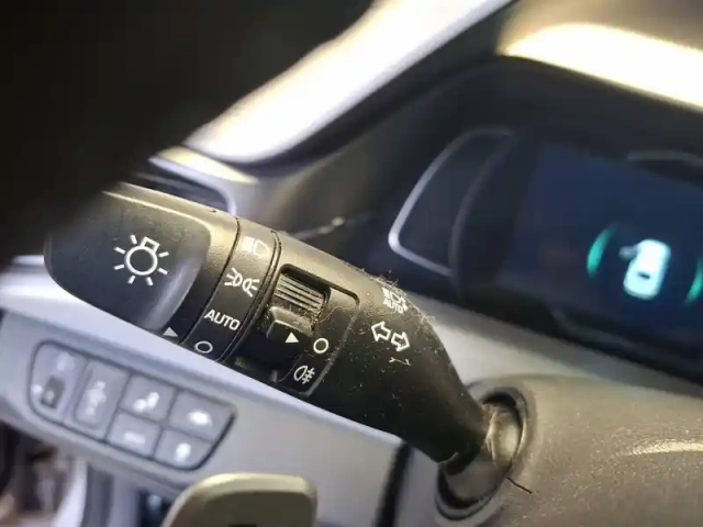Hyundai Ioniq plug-in 141 ch — photo 93