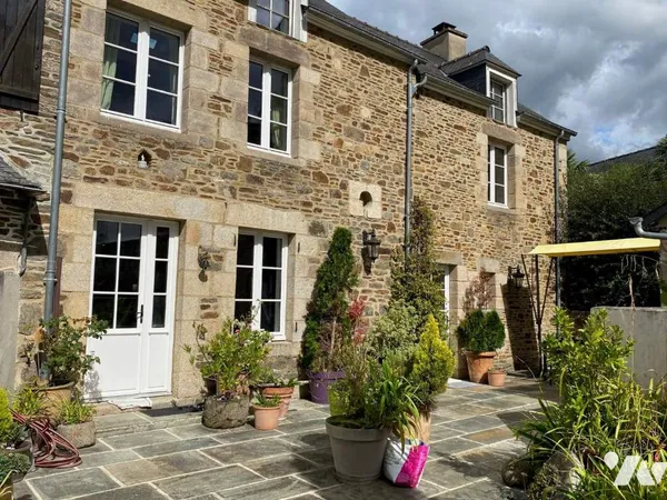 Maison 5 pièces 210 m²