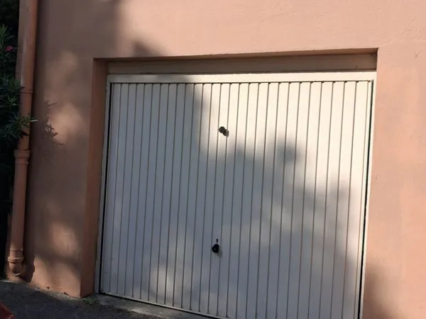 Garage a louer vitrolles