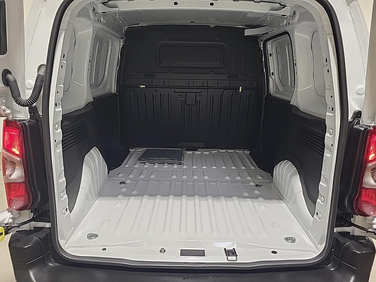 Citroën Berlingo van m diesel 100 ch manuelle — photo 14
