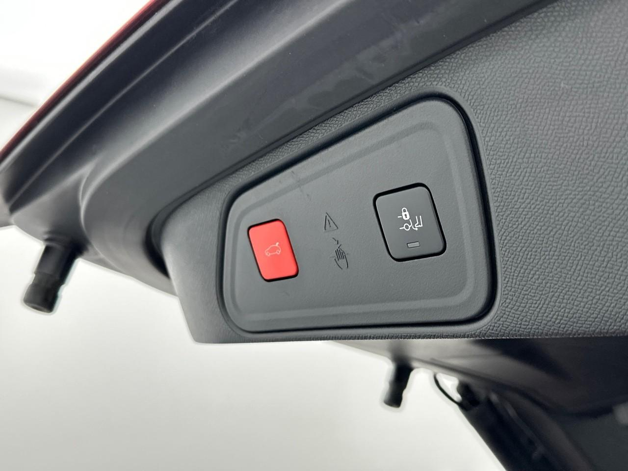 Peugeot 3008 hybrid 225 e-eat8 gt — photo 41