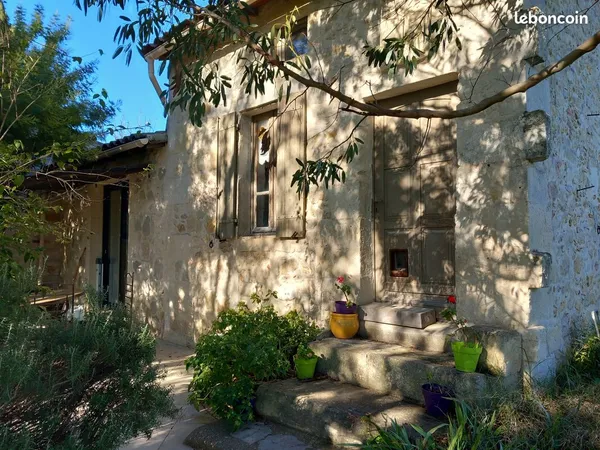 Maison en pierre avec terrain