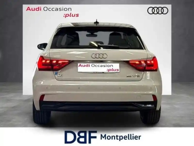Audi A1 25 tfsi 95 ch s tronic 7 design — photo 4