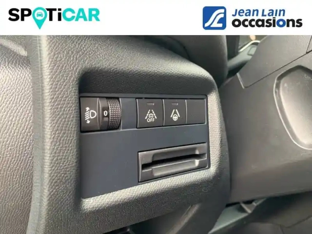 Citroën C5 Aircross hybride 136 e-dcs6 — photo 21