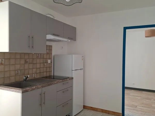 Logement centre ville remis à neuf disponible
