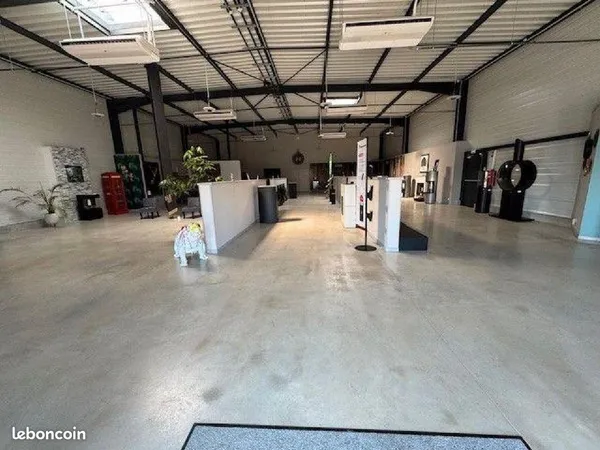 Local commercial 1997 m² Cormontreuil