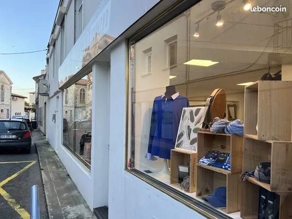 Boutique 102 m² Tonneins