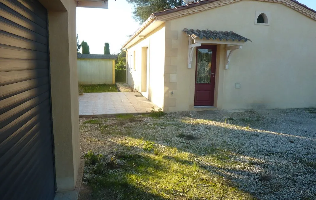 Photo 1