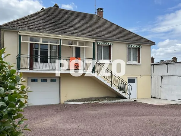 A VENDRE. TORIGNY. MAISON EN VIE DE PLAIN-PIED SUR SOUS-SOL TOTAL.