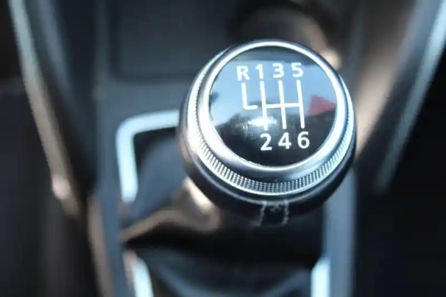 Dacia Duster blue dci 115 4x2 — photo 31