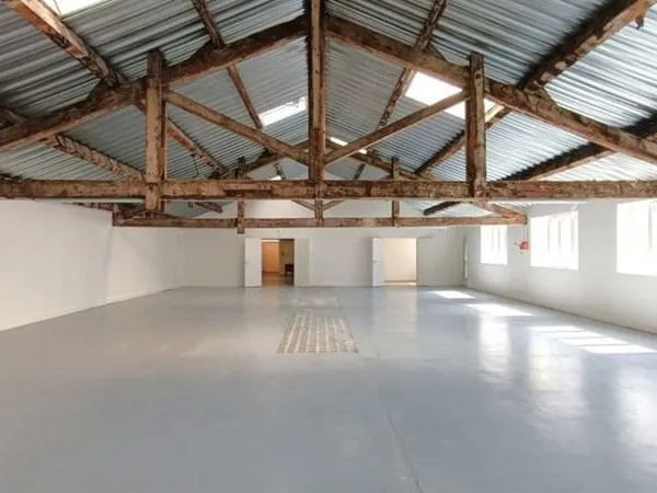 Location / Local Commercial - 340 m²
