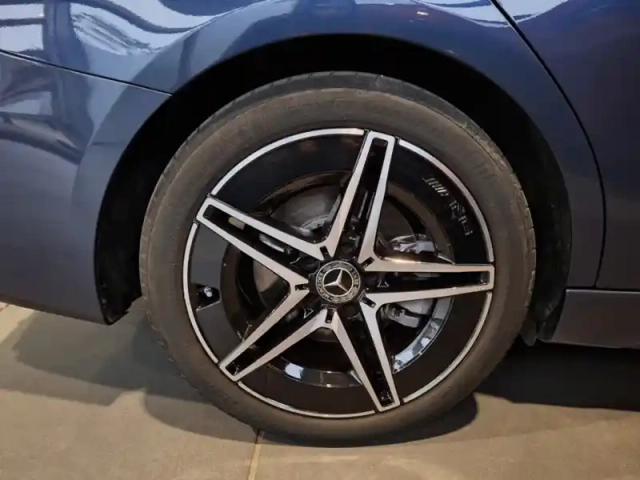 Mercedes Classe C 220 d berline amg lin — photo 19