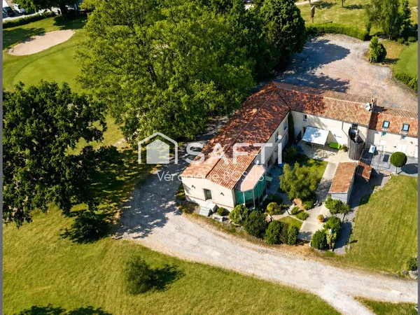 Elégance et caractère au coeur du golf de la Domangère, PROPRIÉTÉ UNIQUE