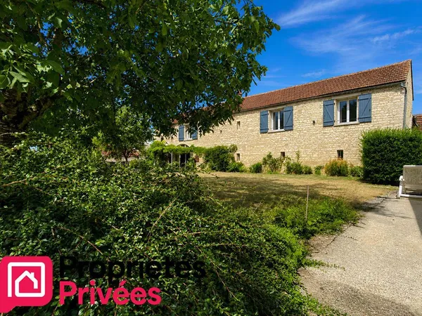Maison Jouancy 5 pièce(s) 222 m2