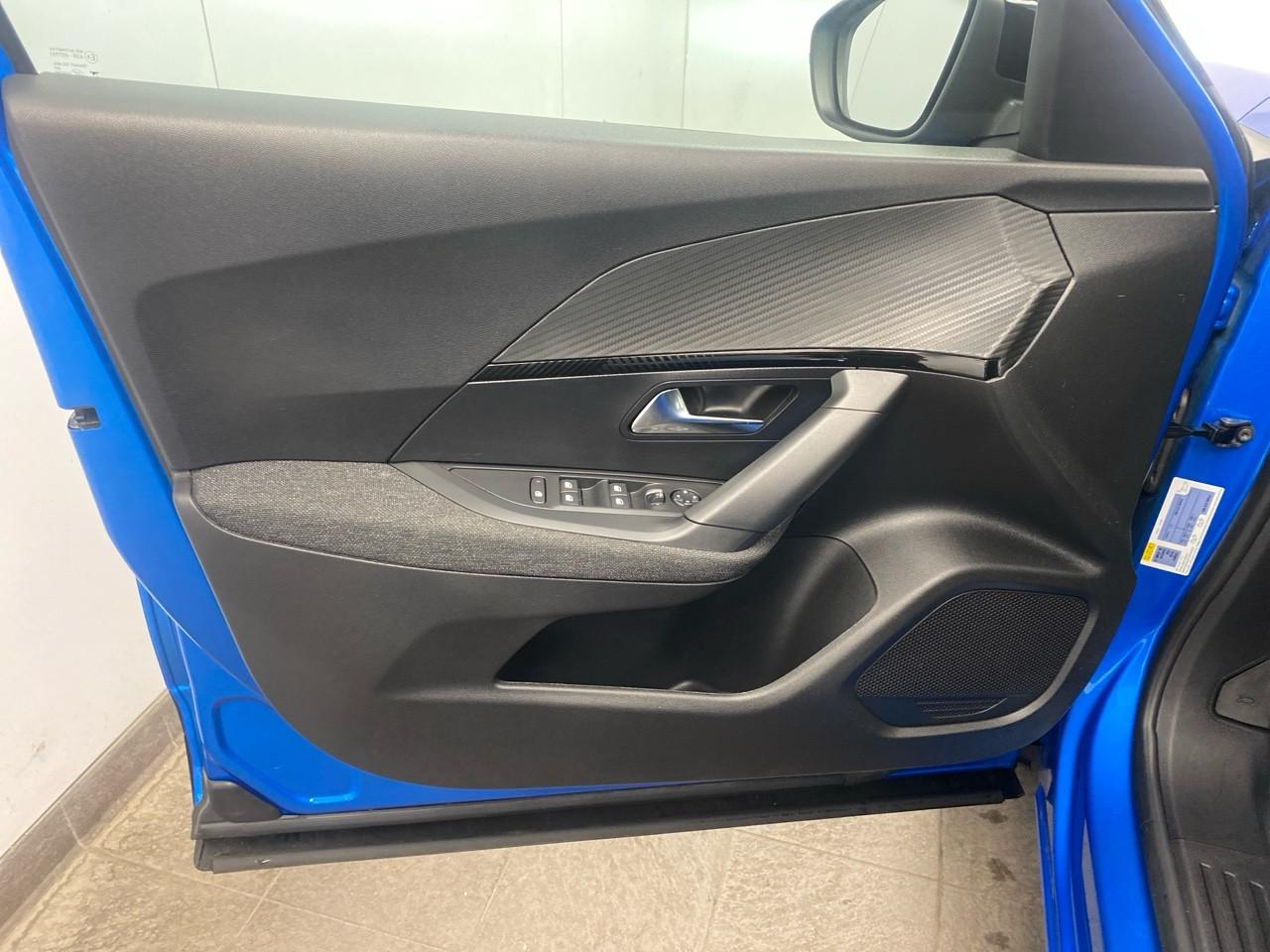 Peugeot 2008 100 s&s bvm6 style — photo 20