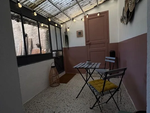 Superbe T3 rénové et climatisé avec terrasse privative - Béziers