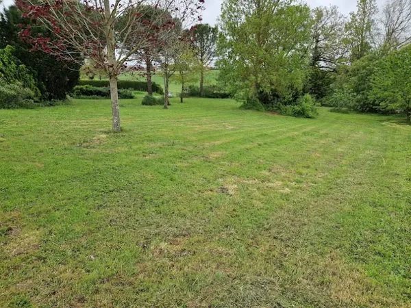 Terrain à bâtir 1072 m²