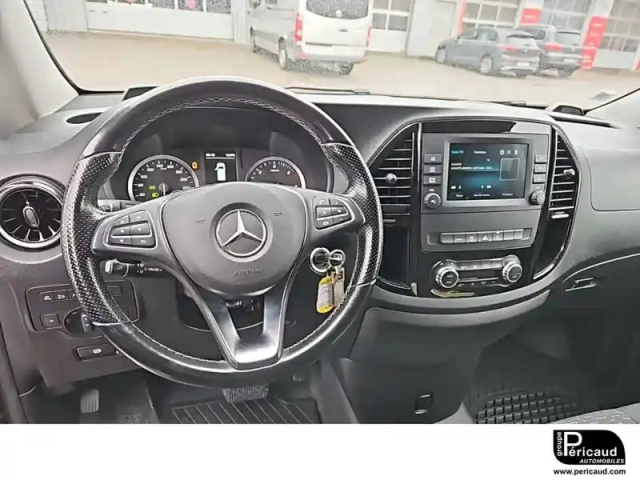 Mercedes Vito fourgon 119 cdi long bva rwd — photo 6