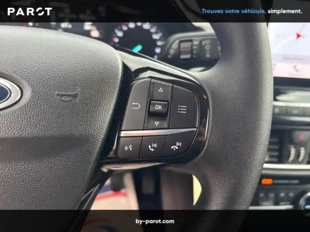 Ford Fiesta 1.5 tdci 85ch connect business 3p société — photo 21