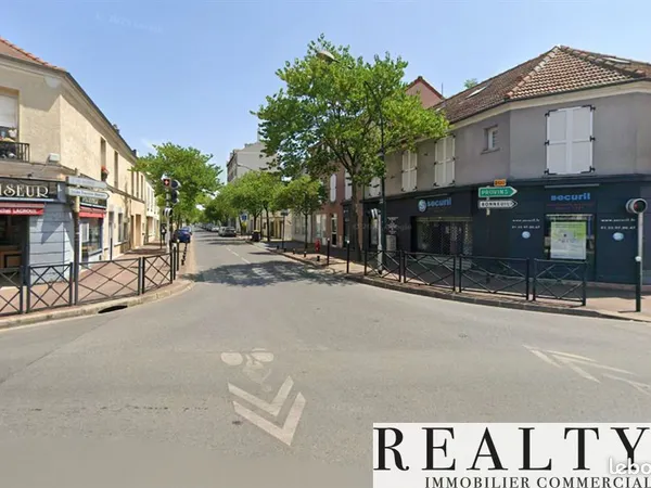 Local commercial 90 m²