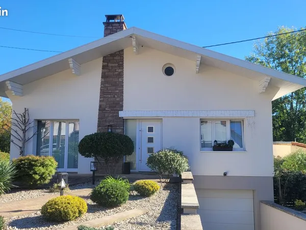Maison de 133 m2 avec piscine à Soultz