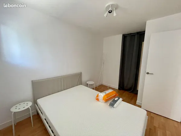 T2 meuble avec terrasse / moulin blanc et cmb/arkea