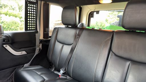 Jeep Wrangler 2.8 CRD 200 4WD - Sahara – 2015 – 84064 km – Diesel – Boîte Manuelle — photo 45